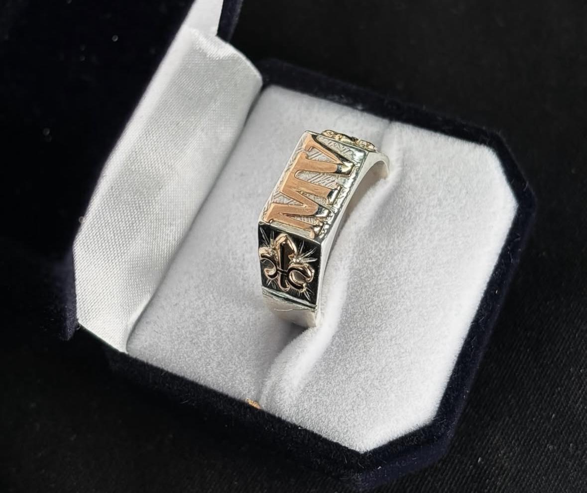 Anillos con iniciales